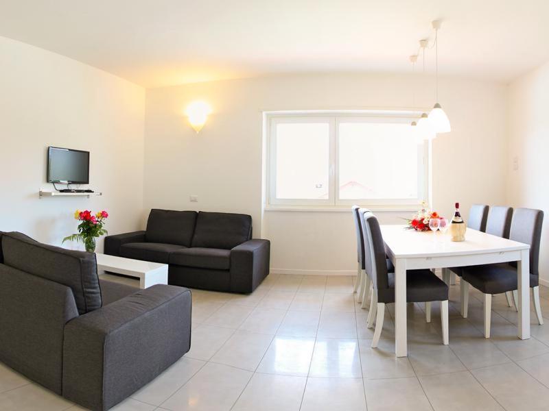 Residence Girasole Casa Gialla Колико Экстерьер фото