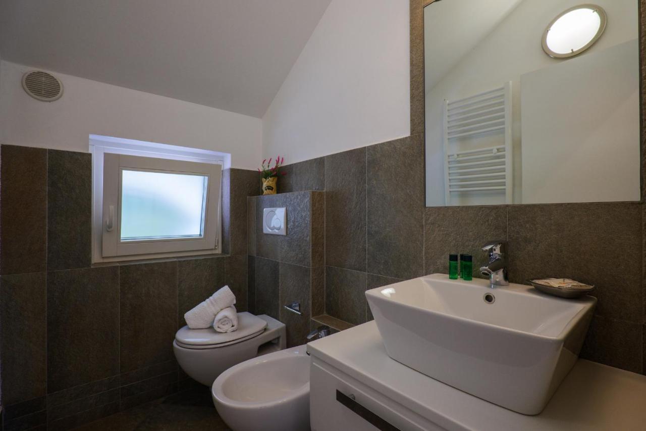 Residence Girasole Casa Gialla Колико Экстерьер фото