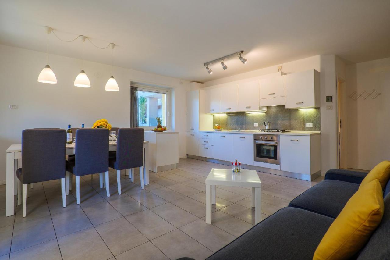 Residence Girasole Casa Gialla Колико Экстерьер фото